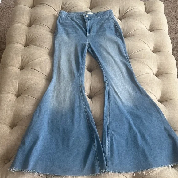 Free People Light Blue Flare Jeans - Picture 5 of 13